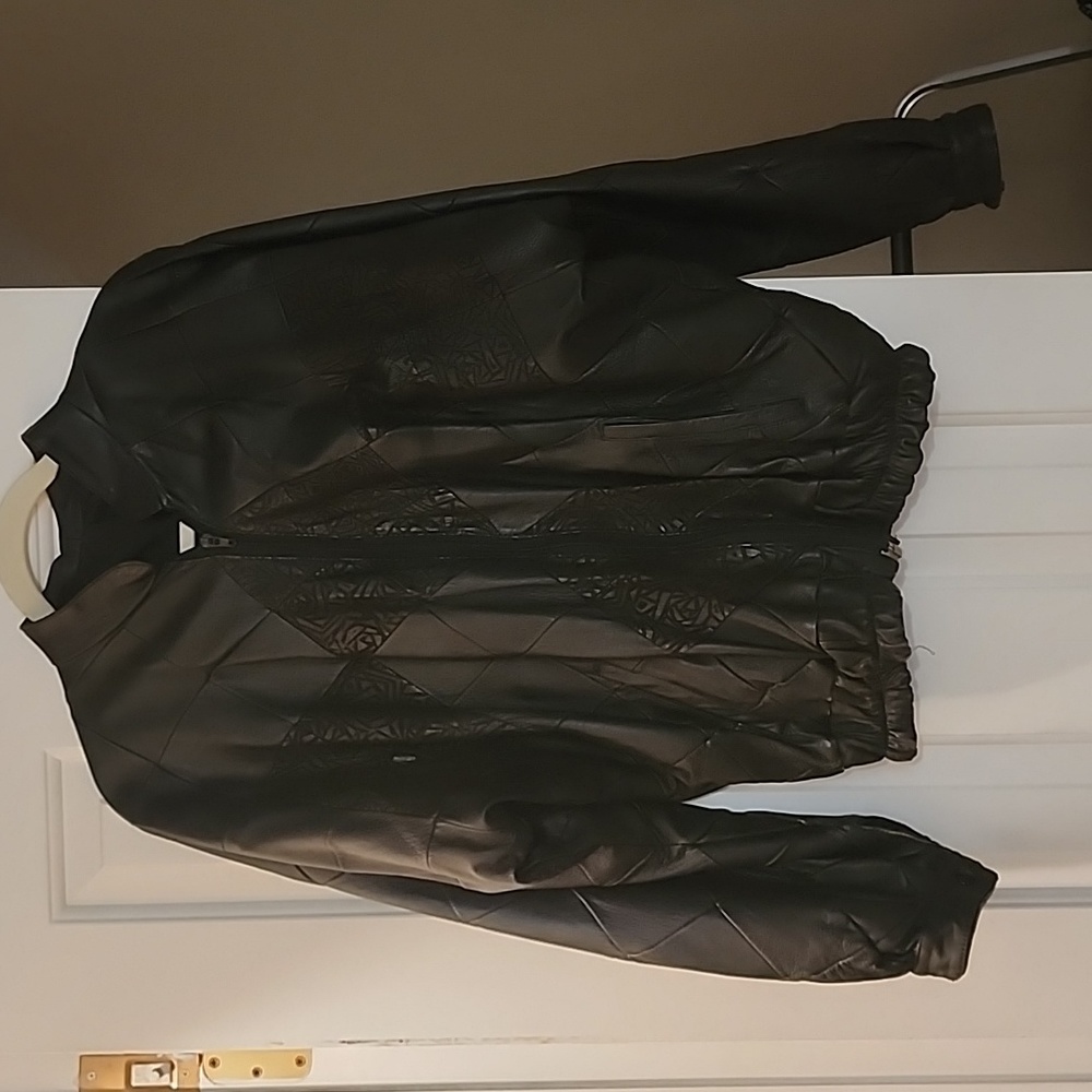Italian Leather Bomber Jacket--NWOT Size M
